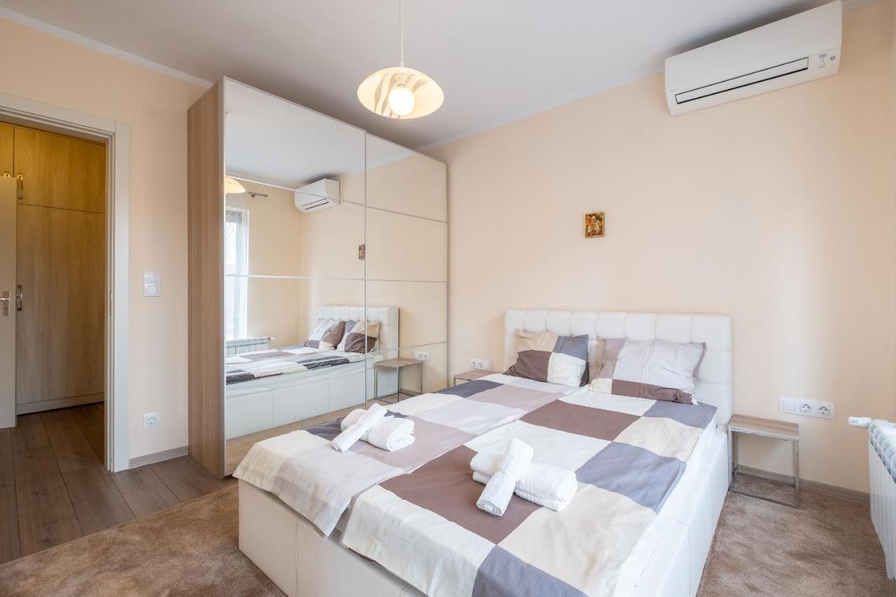 City Apartments - Mall Of Sofia & Metro Station Экстерьер фото