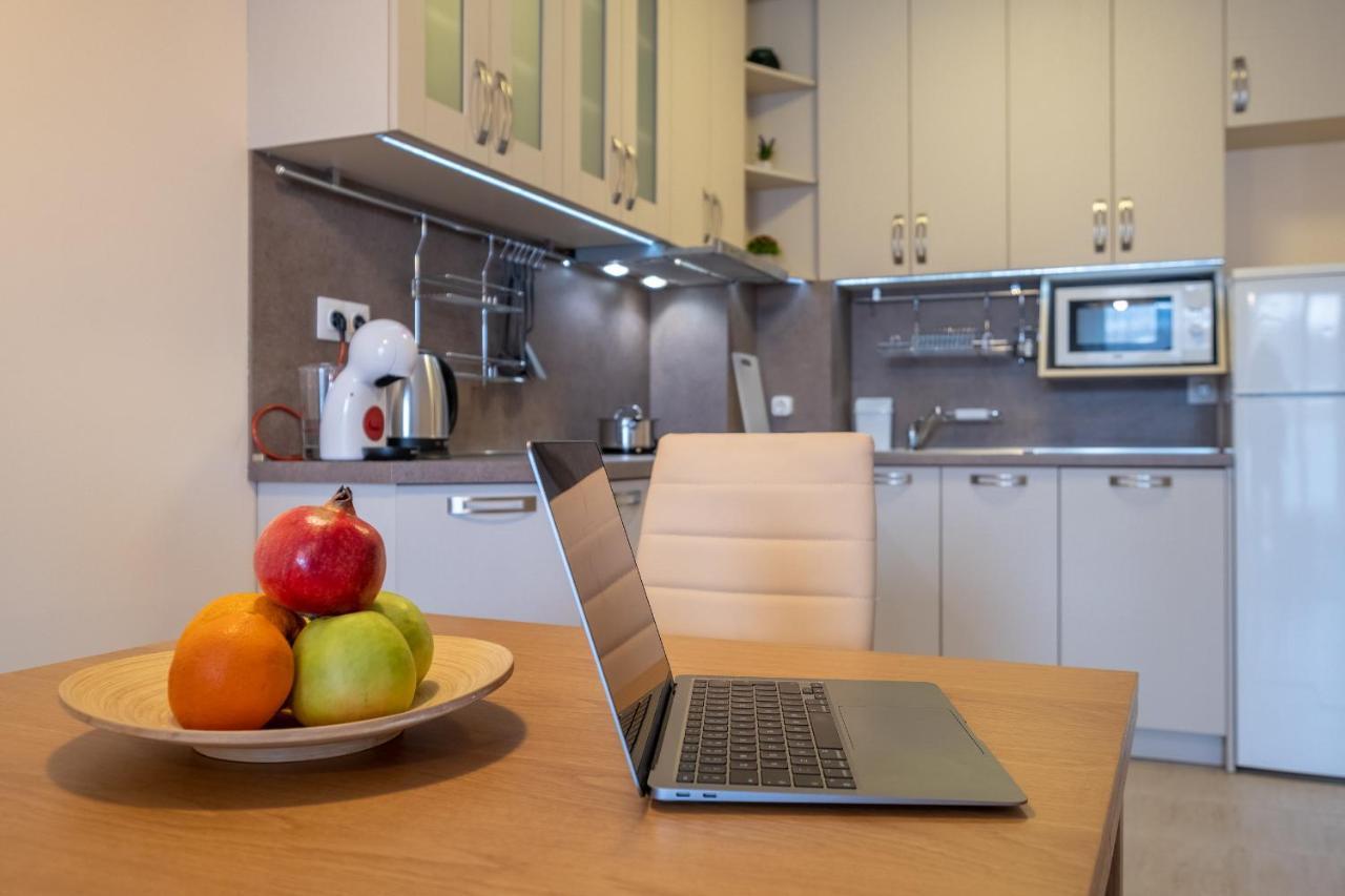 City Apartments - Mall Of Sofia & Metro Station Экстерьер фото
