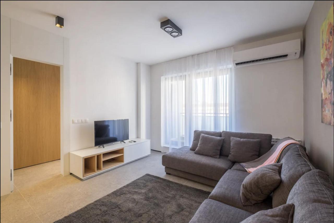City Apartments - Mall Of Sofia & Metro Station Экстерьер фото